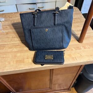 Michael Kors Navy Blue Tote Bag and Wallet Set